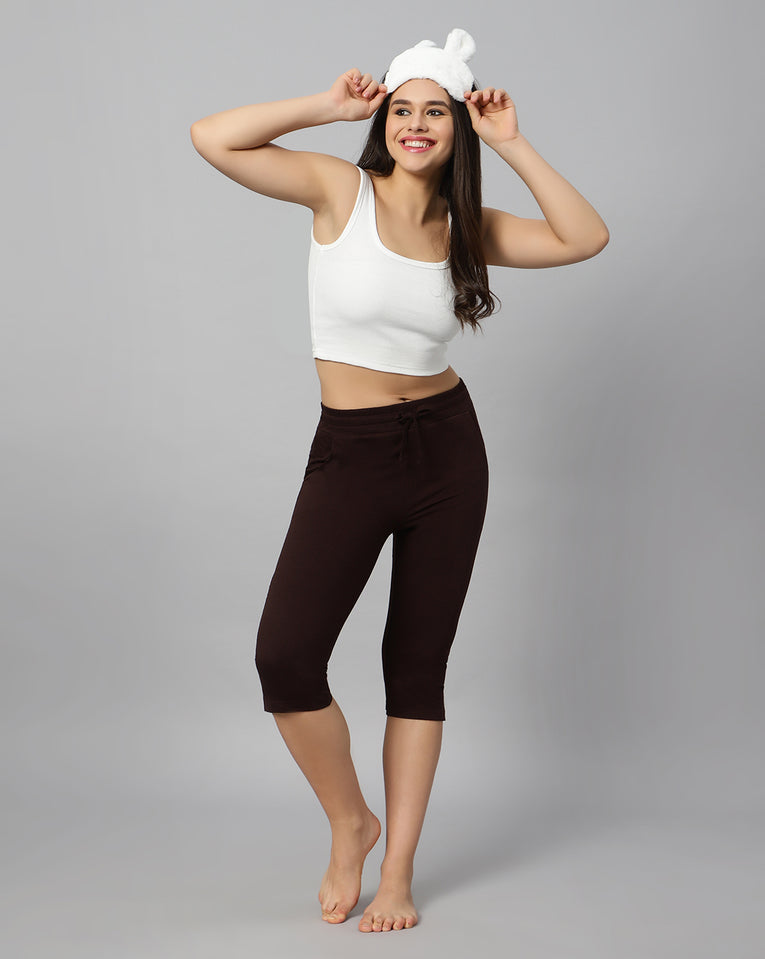 BlueNixie Women 3/4th Cotton Plain Capri