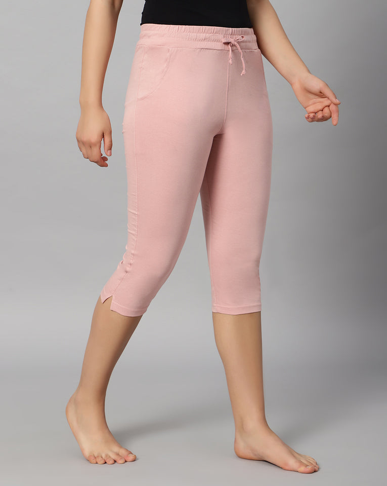 BlueNixie Women 3/4th Cotton Plain Capri