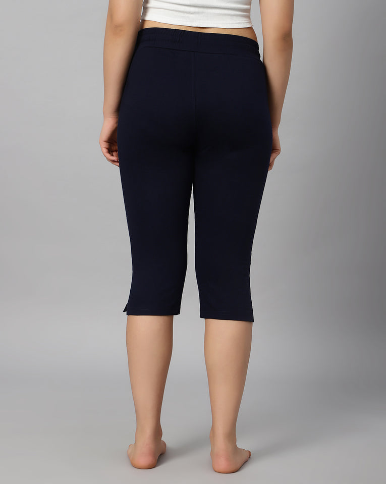 BlueNixie Women 3/4th Cotton Plain Capri